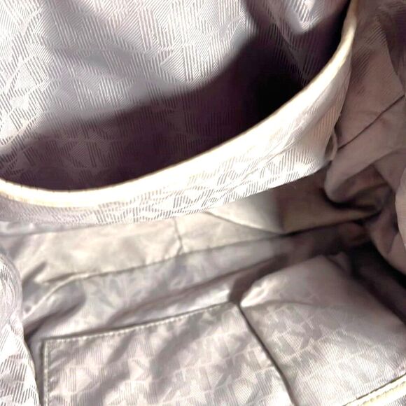 Michael Kors Dalia Large Shoulder Tote - Picture 9 of 10